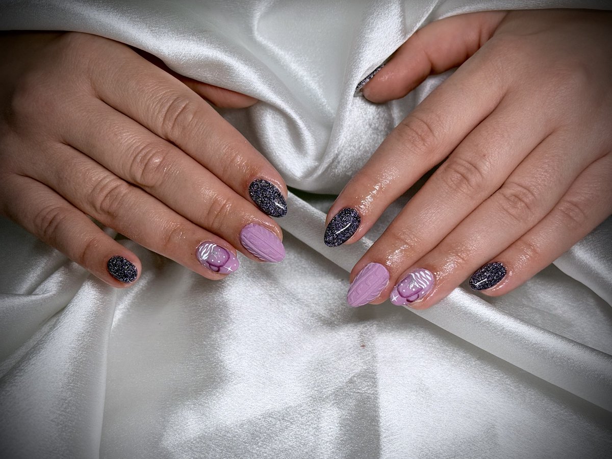 Karácsony-Baki Kitti munkája 8