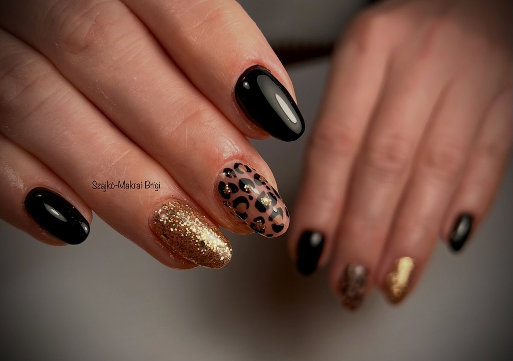 Szajkó-Makrai Brigi munkája 4