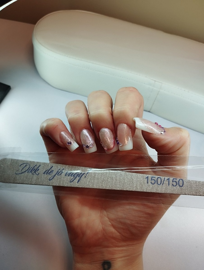 Lipták Klaudia  munkája 1