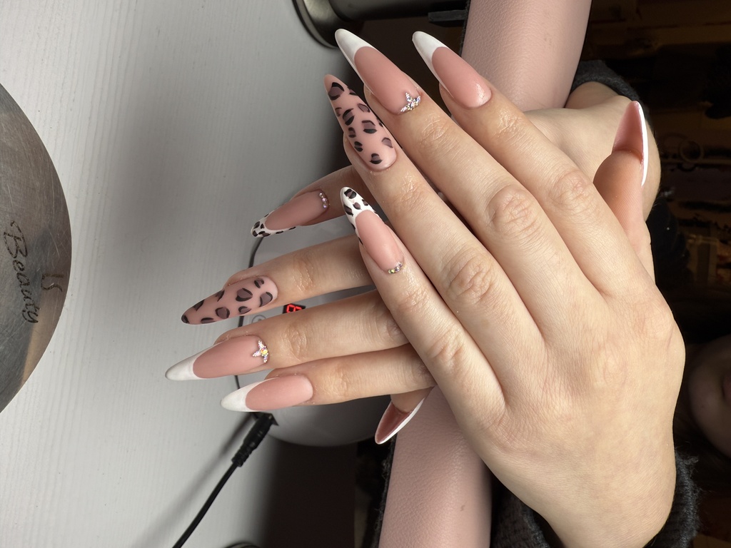 Eweis Ilham munkája 7