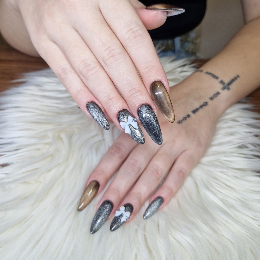 Oláh Flóra munkája 7