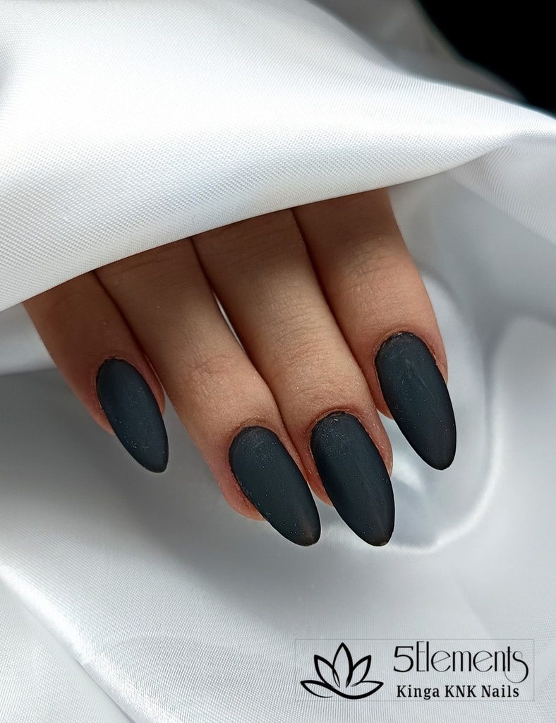 Kinga "Knk" Nails munkája 5