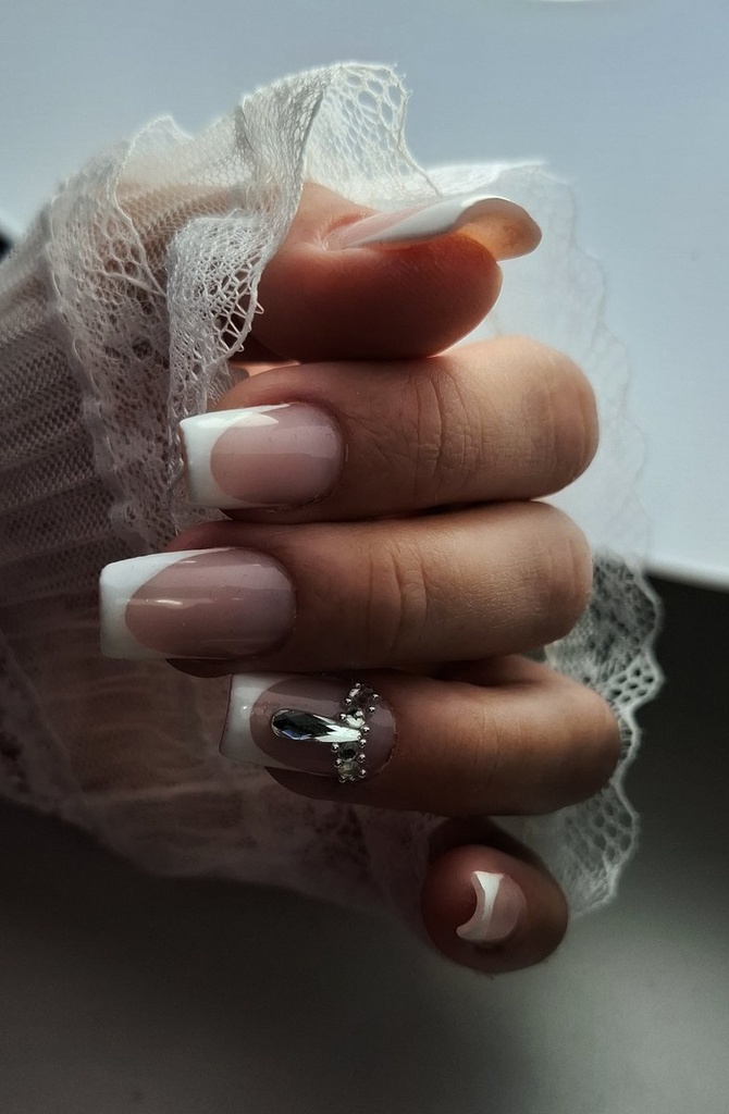 Saru Aliz  munkája 3