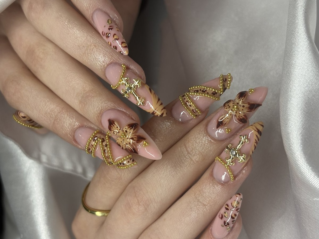 Ozorai Ayleen munkája 2