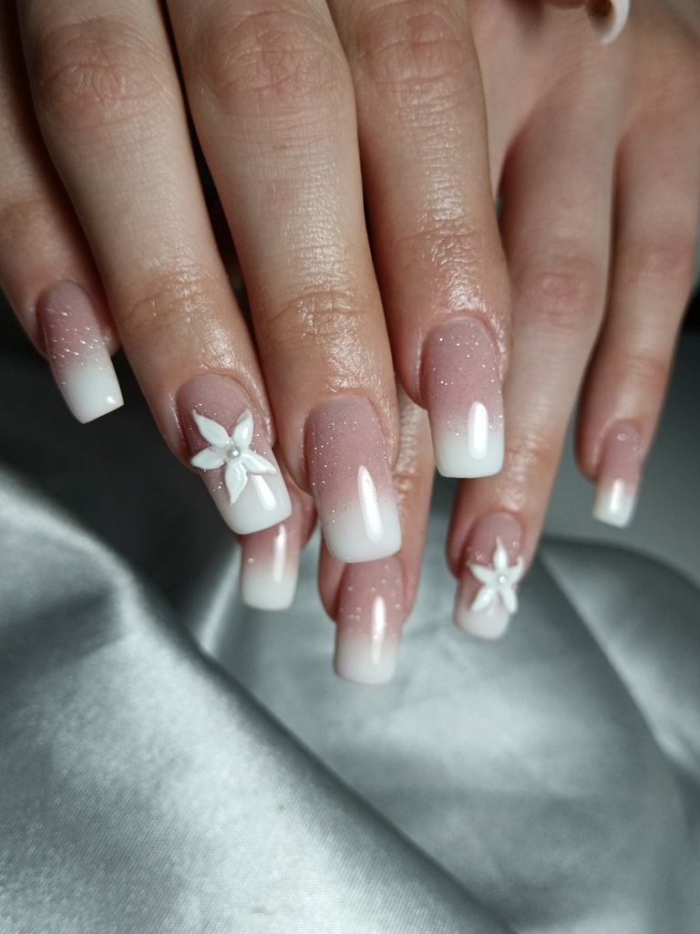 Kalugyer Alexandra  munkája 24