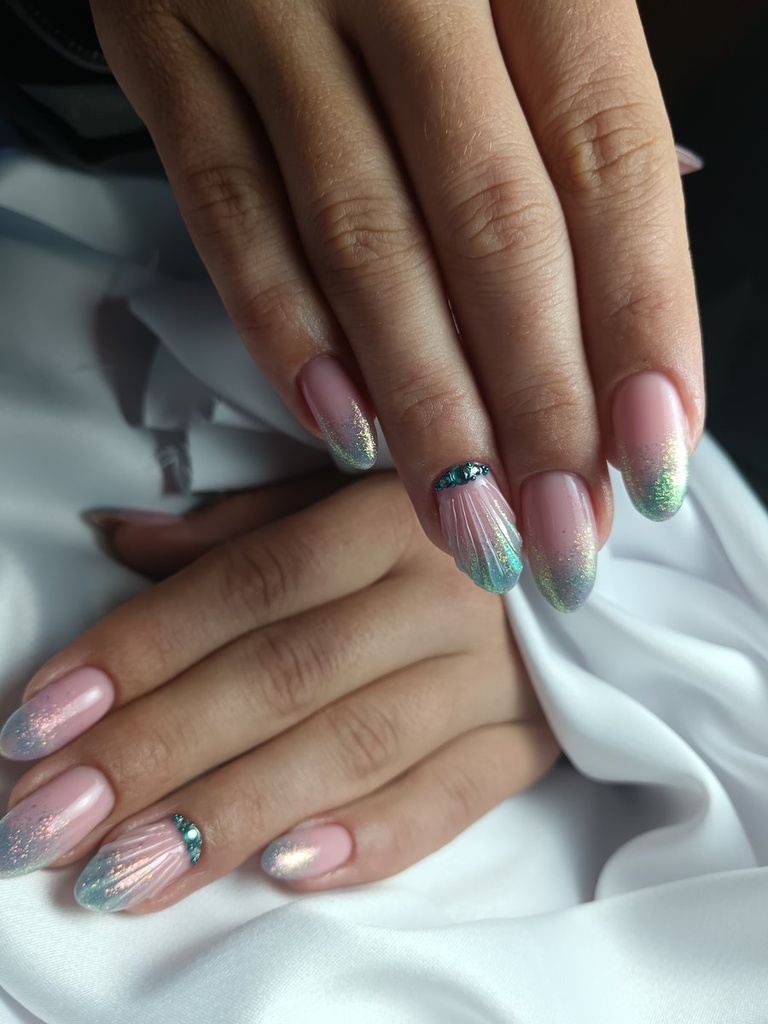 Kalugyer Alexandra  munkája 12