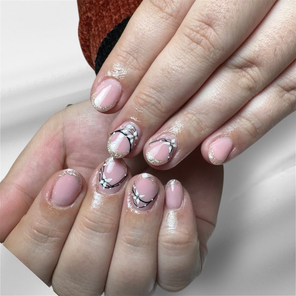 Viktória Nails  munkája 2