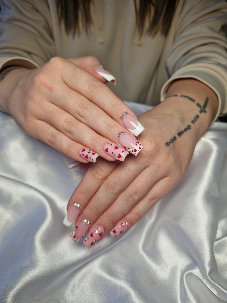 Oláh Flóra munkája 1