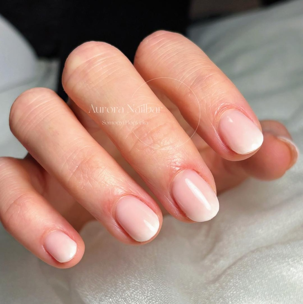 Aurora Nailbar - Somogyi Boglárka munkája 10