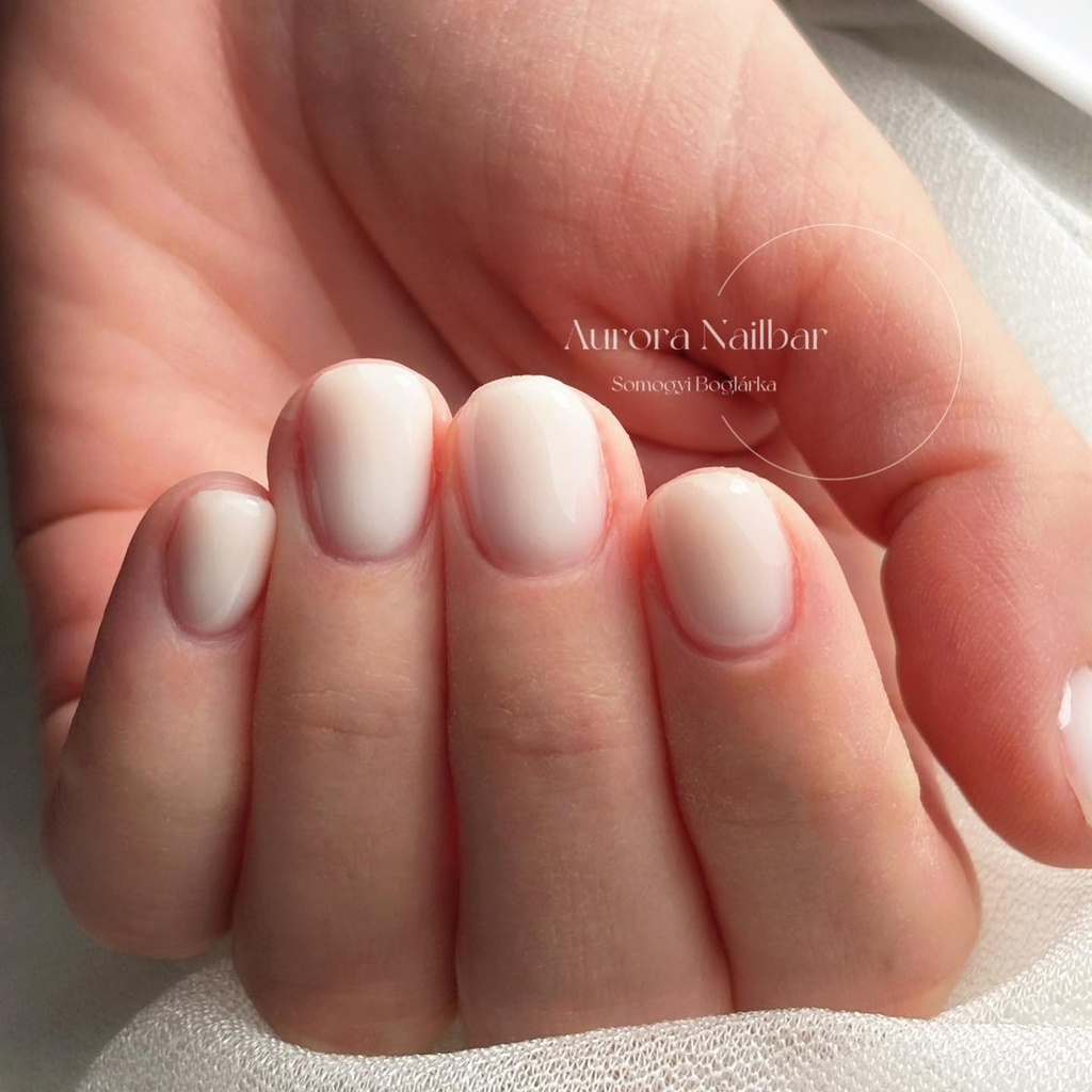 Aurora Nailbar - Somogyi Boglárka munkája 4