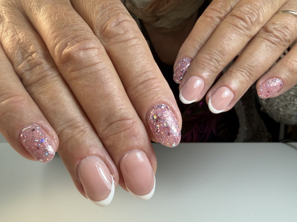 Dea Nails Szeged munkája 1