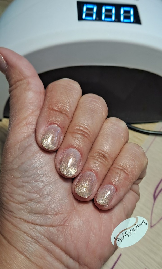 Szabó Jusztina (SzJusztyNails) munkája 1